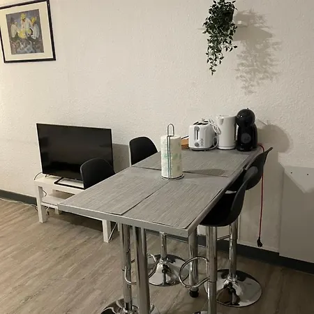 Apartment Joli Studio Calme Centre-ville Jacobins 13 Clermont-Ferrand